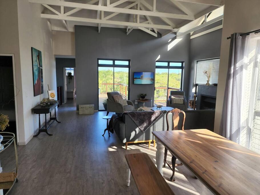 4 Bed Selfcatering River Tree House Overlooking The Onrus River Casa de Férias Hermanus